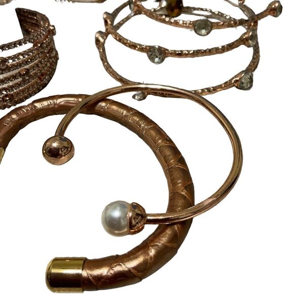 Bundle of 8 Rose Gold Bracelets - Picture 13 of 13